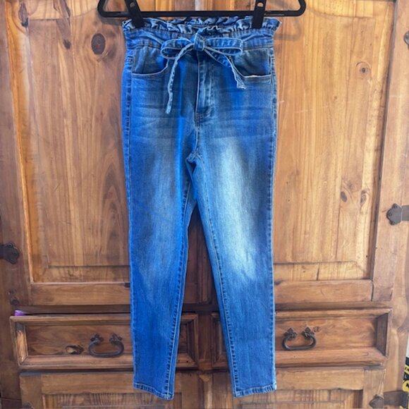 Black Label High Waisted Jeans - Size 3 - Picture 2 of 9